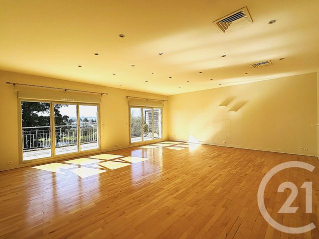 Appartement à vendre - 5 pièces - 110.7 m2 - BERGERAC - 24 - AQUITAINE - Century 21 Immotion