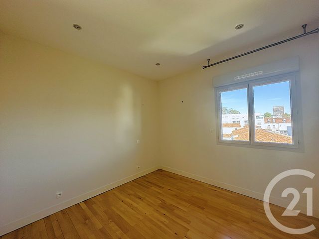 Appartement à vendre - 5 pièces - 110.7 m2 - BERGERAC - 24 - AQUITAINE - Century 21 Immotion