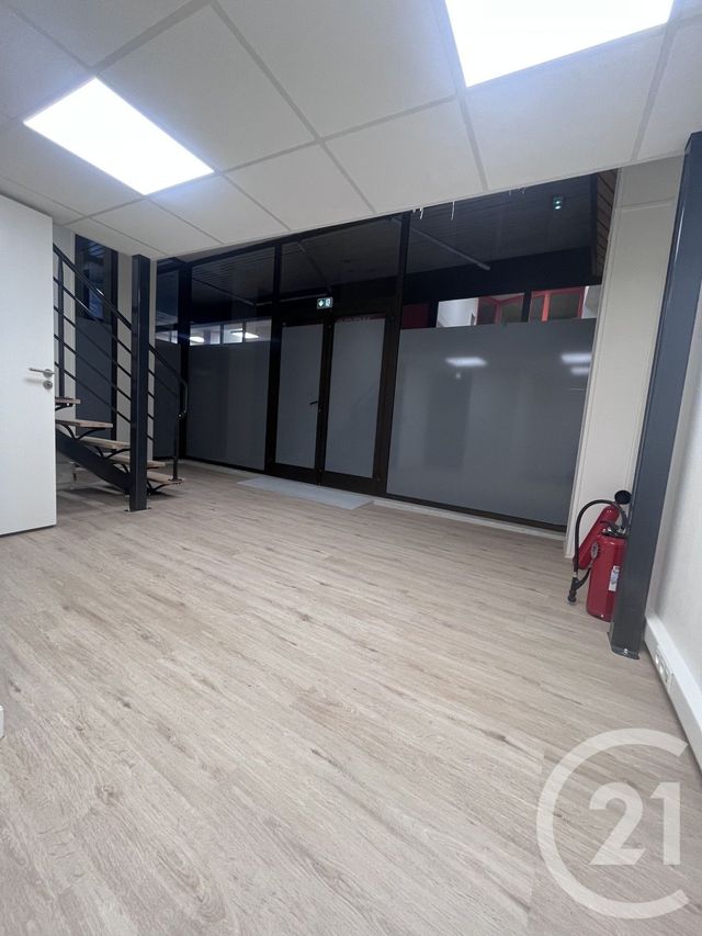 commerce à louer - 42.0 m2 - BERGERAC - 24 - AQUITAINE - Century 21 Immotion