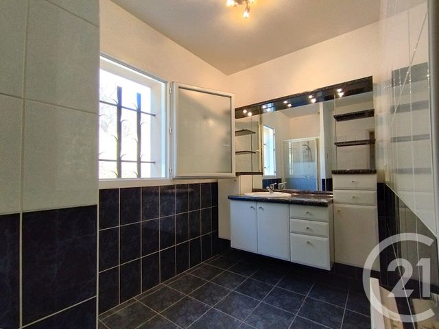 Afficher la photo en grand maison à vendre - 5 pièces - 130.0 m2 - LE FLEIX - 24 - AQUITAINE - Century 21 Immotion