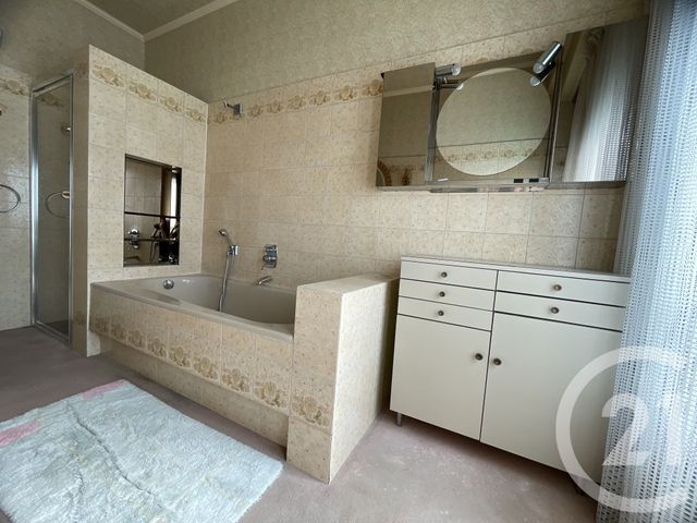 Appartement à vendre - 5 pièces - 145.0 m2 - BERGERAC - 24 - AQUITAINE - Century 21 Immotion