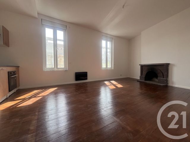 Appartement T2 à louer - 2 pièces - 41.54 m2 - BERGERAC - 24 - AQUITAINE - Century 21 Immotion