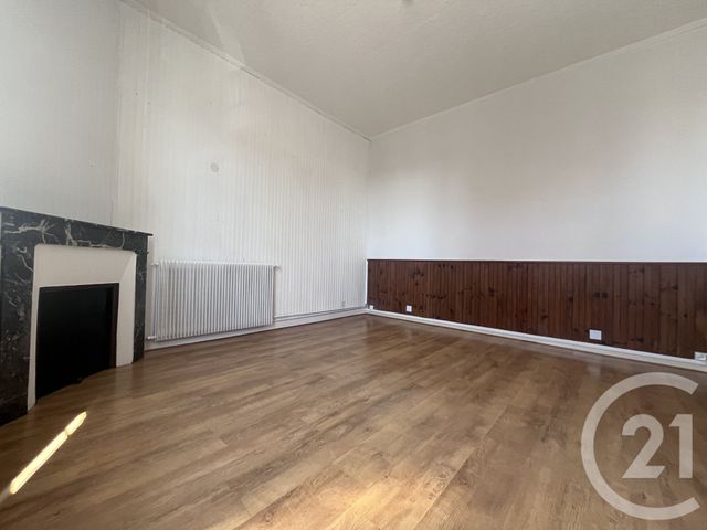 Appartement T3 à louer - 3 pièces - 73.33 m2 - BERGERAC - 24 - AQUITAINE - Century 21 Immotion