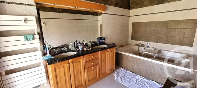 maison à vendre - 5 pièces - 202.0 m2 - BERGERAC - 24 - AQUITAINE - Century 21 Immotion