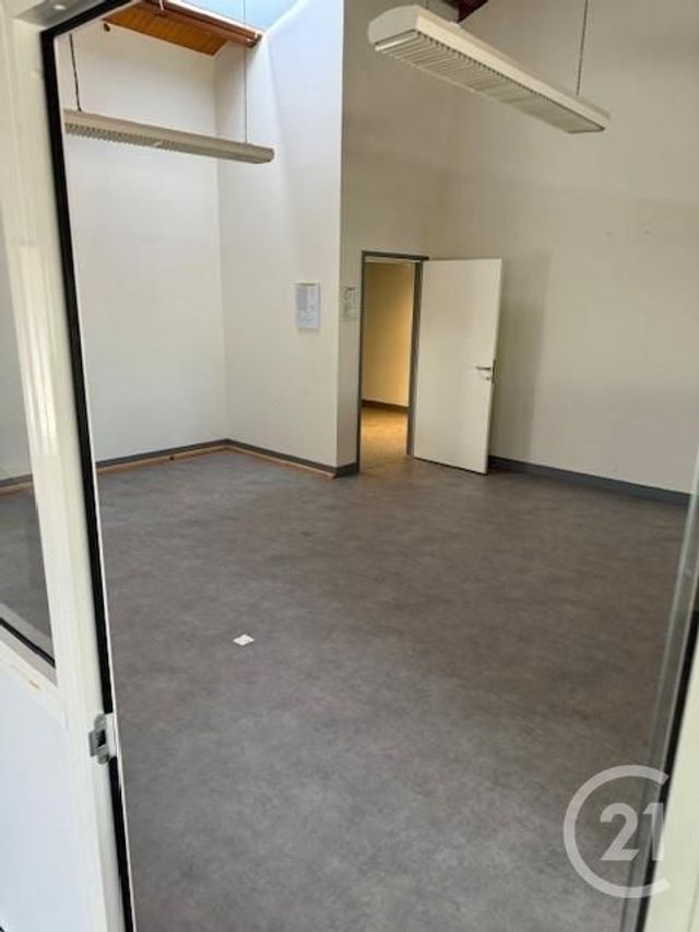 entreprise à louer - 120.0 m2 - BERGERAC - 24 - AQUITAINE - Century 21 Immotion