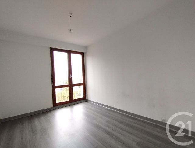 Appartement T3 à vendre - 3 pièces - 74.0 m2 - BERGERAC - 24 - AQUITAINE - Century 21 Immotion