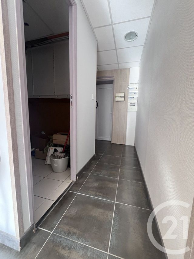 entreprise à louer - 78.0 m2 - BERGERAC - 24 - AQUITAINE - Century 21 Immotion