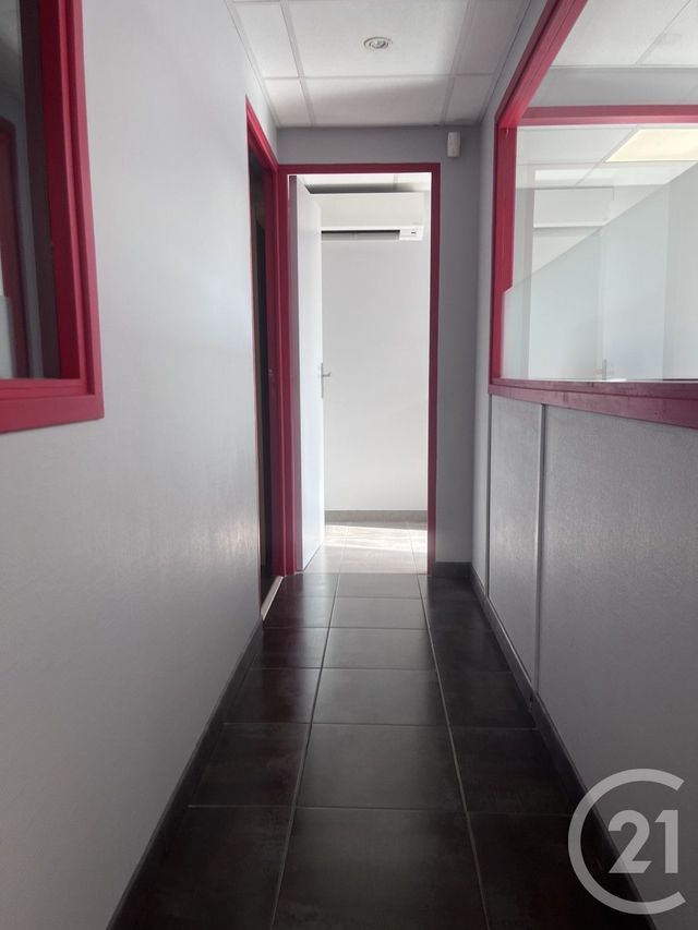 entreprise à louer - 78.0 m2 - BERGERAC - 24 - AQUITAINE - Century 21 Immotion