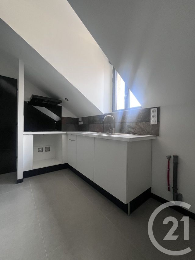 Afficher la photo en grand Appartement T2 à louer - 2 pièces - 24.43 m2 - BERGERAC - 24 - AQUITAINE - Century 21 Immotion