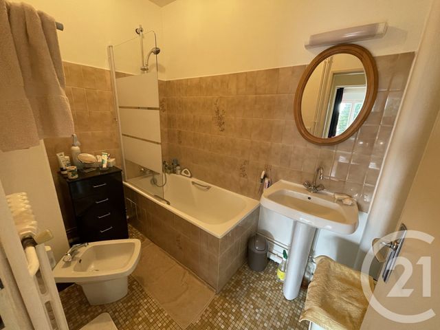 Appartement à vendre - 3 pièces - 80.71 m2 - BERGERAC - 24 - AQUITAINE - Century 21 Immotion