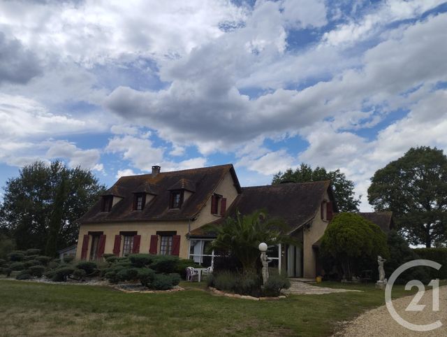 maison à vendre - 13 pièces - 343.8 m2 - ST PIERRE D EYRAUD - 24 - AQUITAINE - Century 21 Immotion