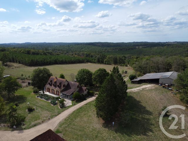 maison à vendre - 13 pièces - 343.8 m2 - ST PIERRE D EYRAUD - 24 - AQUITAINE - Century 21 Immotion
