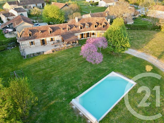 Afficher la photo en grand maison à vendre - 8 pièces - 230.0 m2 - MAURENS - 24 - AQUITAINE - Century 21 Immotion