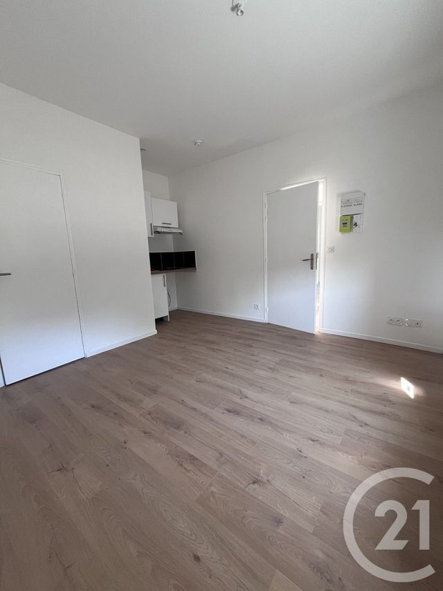 Appartement Studio à louer - 1 pièce - 17.57 m2 - BERGERAC - 24 - AQUITAINE - Century 21 Immotion
