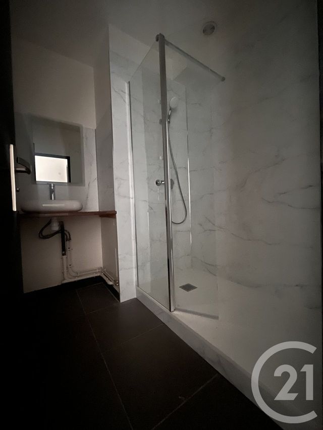 Appartement à louer - 2 pièces - 42.1 m2 - BERGERAC - 24 - AQUITAINE - Century 21 Immotion