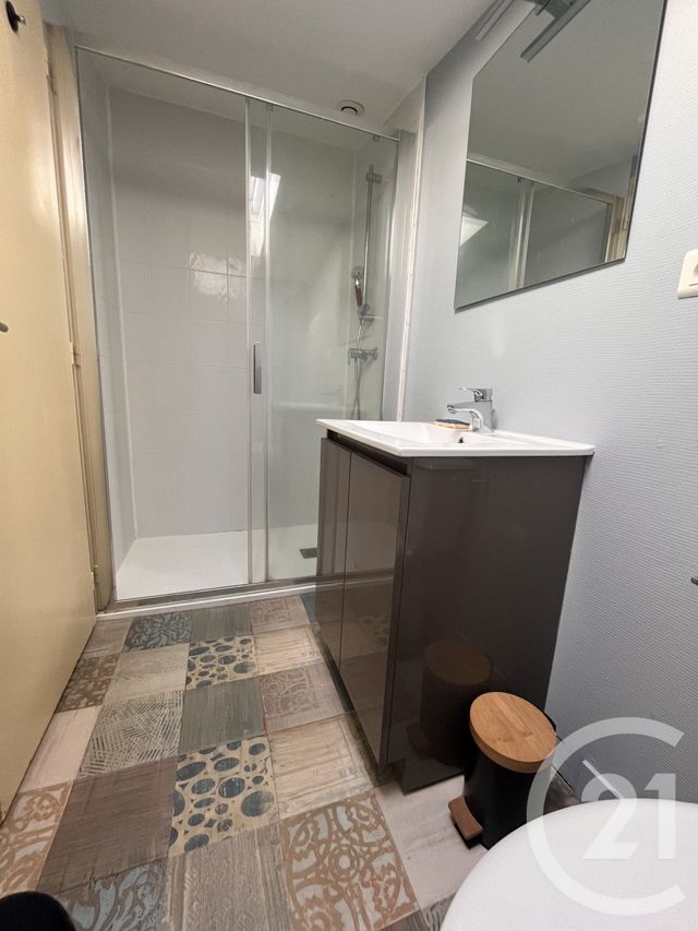 Afficher la photo en grand Appartement Duplex à louer - 2 pièces - 32.0 m2 - BERGERAC - 24 - AQUITAINE - Century 21 Immotion