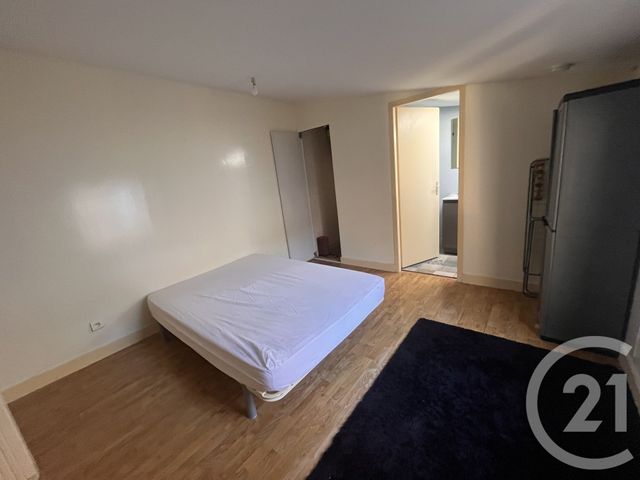 Afficher la photo en grand Appartement Duplex à louer - 2 pièces - 32.0 m2 - BERGERAC - 24 - AQUITAINE - Century 21 Immotion