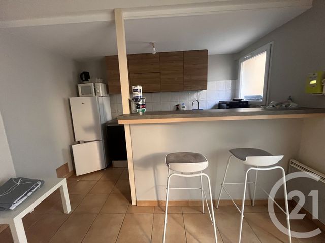Afficher la photo en grand Appartement Duplex à louer - 2 pièces - 32.0 m2 - BERGERAC - 24 - AQUITAINE - Century 21 Immotion