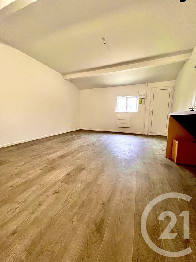 Appartement T2 à louer - 2 pièces - 42.17 m2 - BERGERAC - 24 - AQUITAINE - Century 21 Immotion