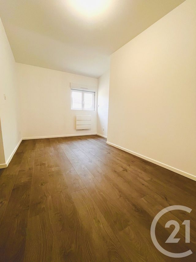 Appartement T2 à louer - 2 pièces - 42.17 m2 - BERGERAC - 24 - AQUITAINE - Century 21 Immotion