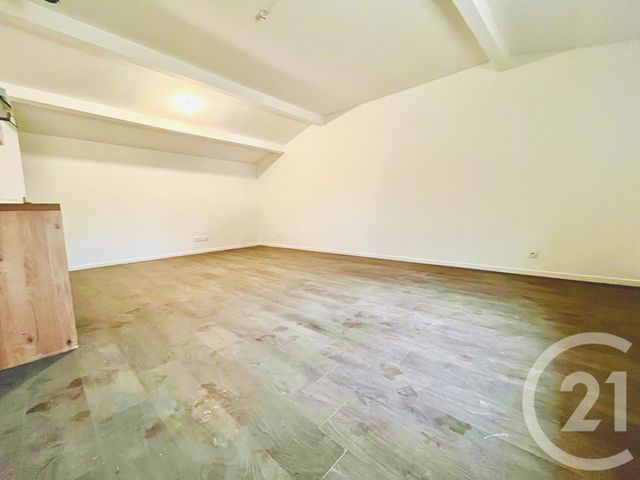 Appartement T2 à louer - 2 pièces - 42.17 m2 - BERGERAC - 24 - AQUITAINE - Century 21 Immotion