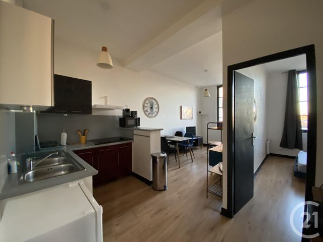 Appartement T2 à louer - 2 pièces - 41.8 m2 - BERGERAC - 24 - AQUITAINE - Century 21 Immotion